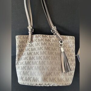 Michael Kors Jet Set EW Tassel Chain Tote MK Signature Jacquard